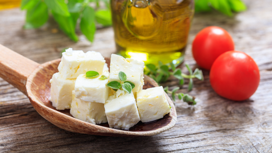 Gerçek Peynir ile Market Peyniri Arasındaki Fark Nedir? (Almanya ve Avrupa İçin Rehber) Tazecik
